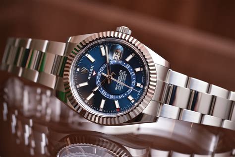 rolex sky dweller diamanti prezzo|rolex sky dweller specs.